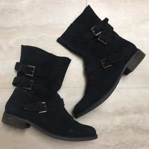 Steve Madden genuine suede booties!